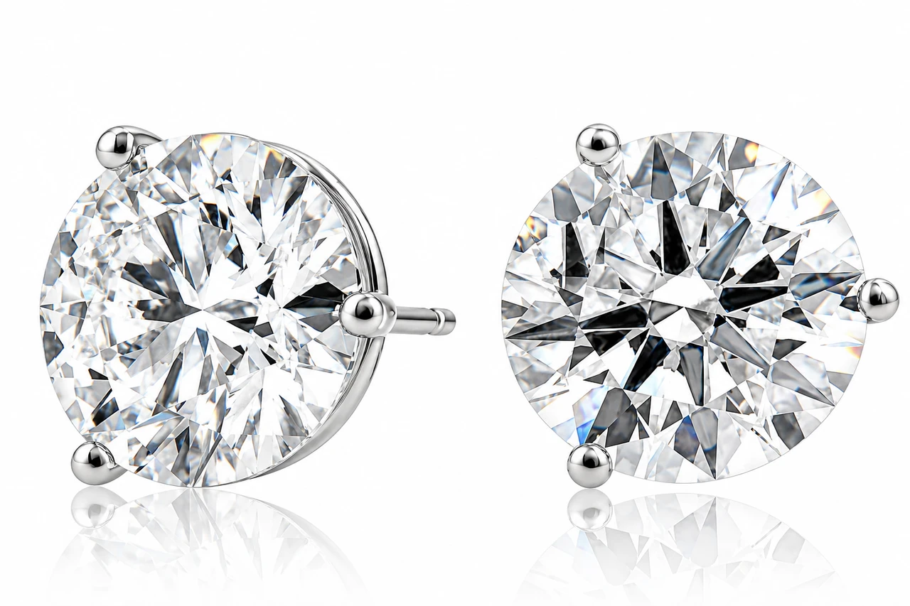 Certified 8 Ct tw 14k White Gold Lab Grown Round-Cut Diamond Martini Studs (F-G, VS)