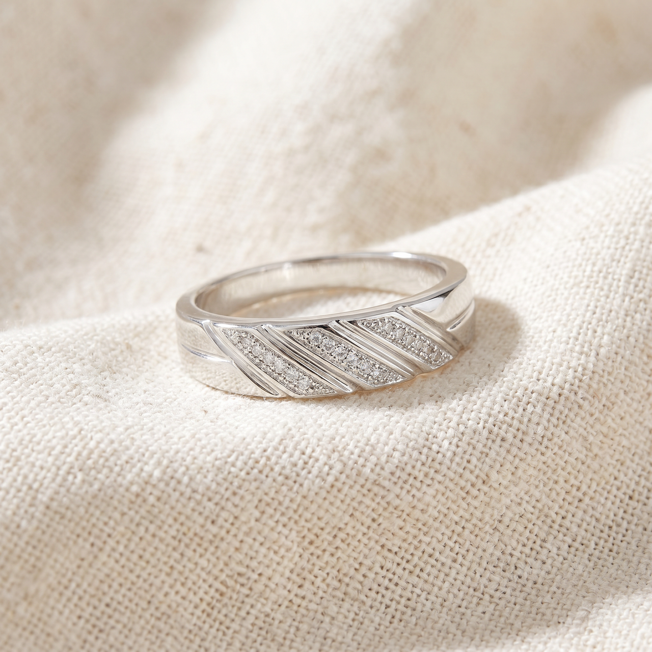 1/5ct Mens Diamond Ring 10K White Gold (H-I, I1)