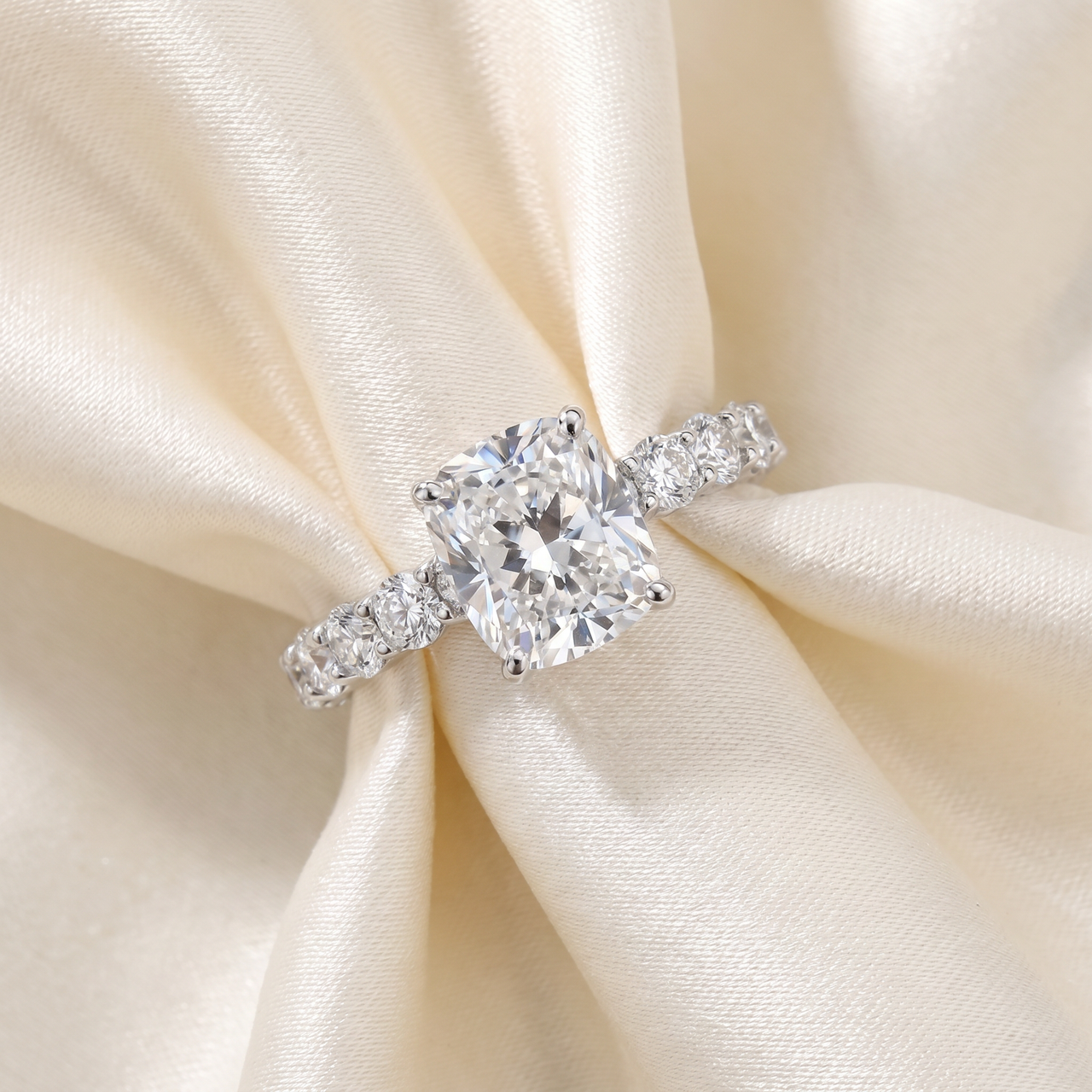 Certified 7.90Ct Cushion Diamond Engagement Eternity Ring Gold Lab Grown (F-G, VS)