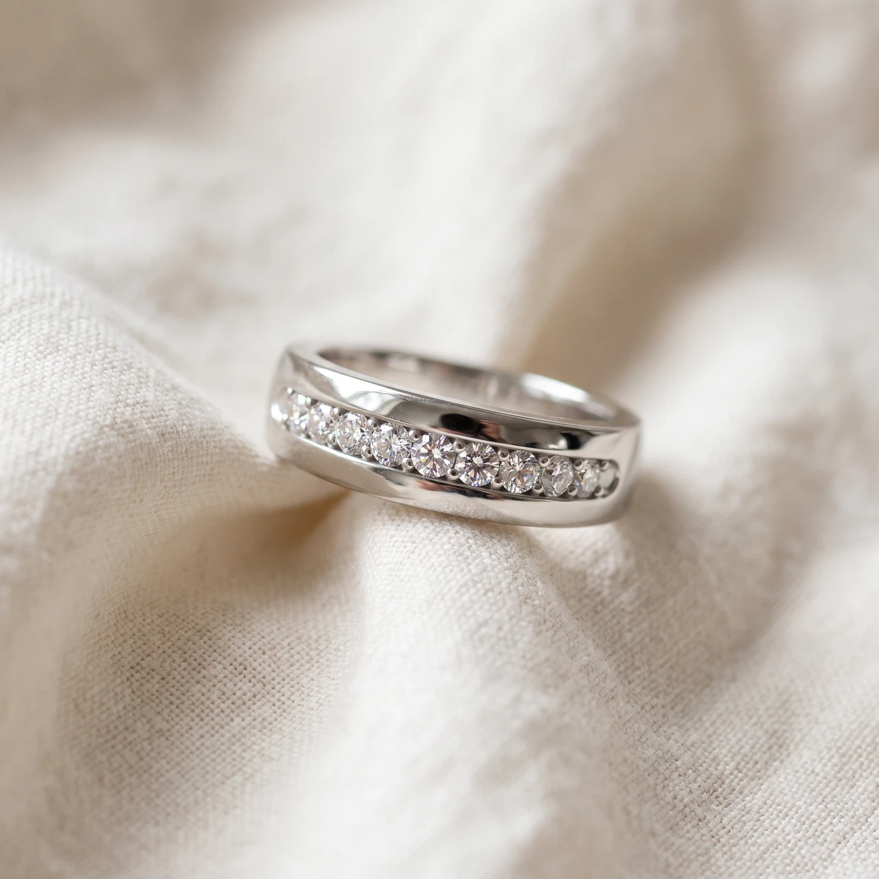 Men's 1/4Ct Polished Diamond Wedding Ring Lab Grown (E-F, VS2-SI1)