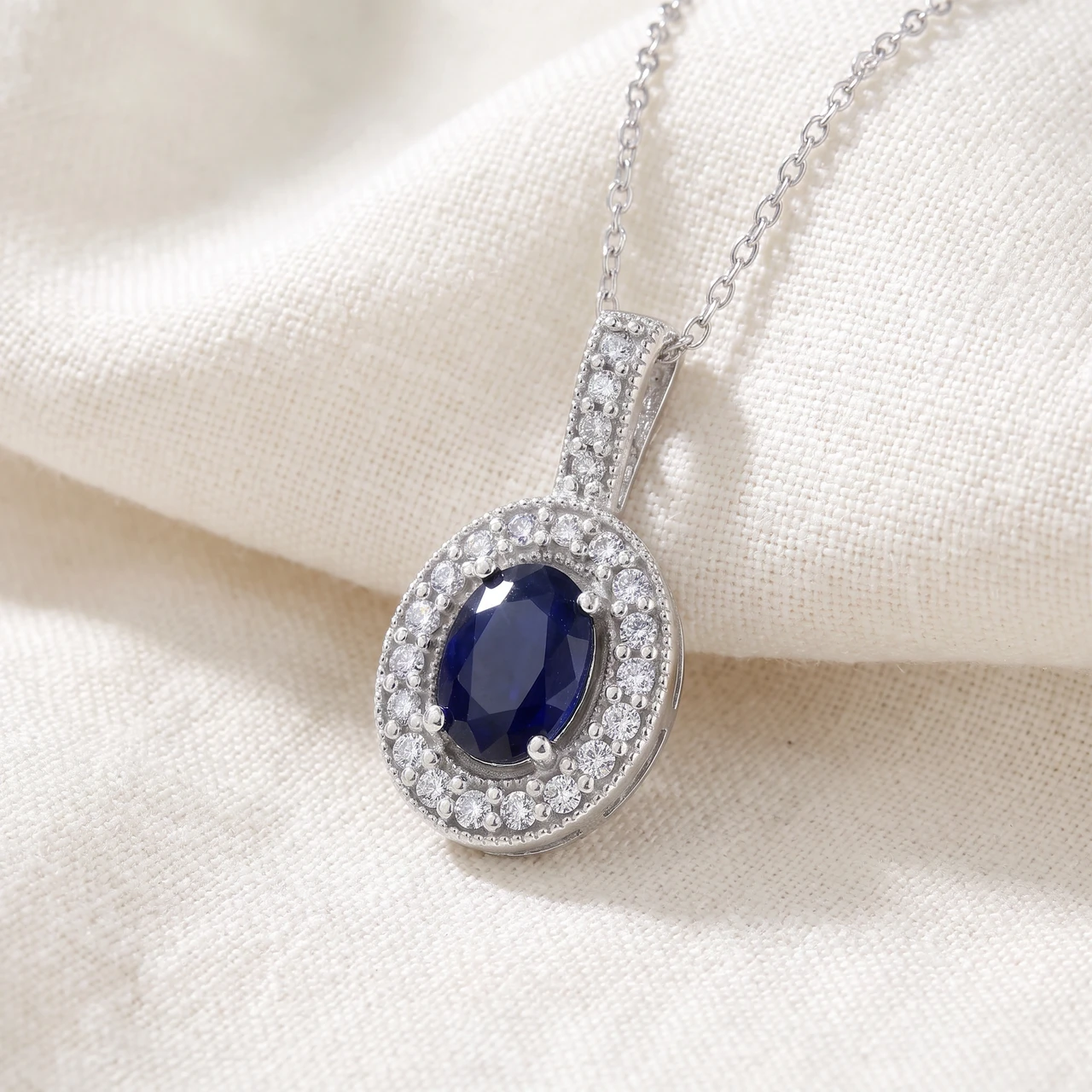 Oval Blue Sapphire Diamond Solitaire Pendant 14K White Gold (G-H, I2-I3)