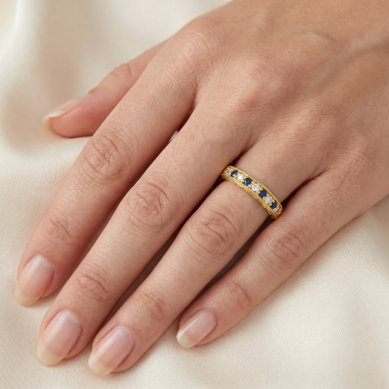 1/4Ct Blue Sapphire & Diamond Vintage Ring 14K Yellow Gold (I-J, I1)