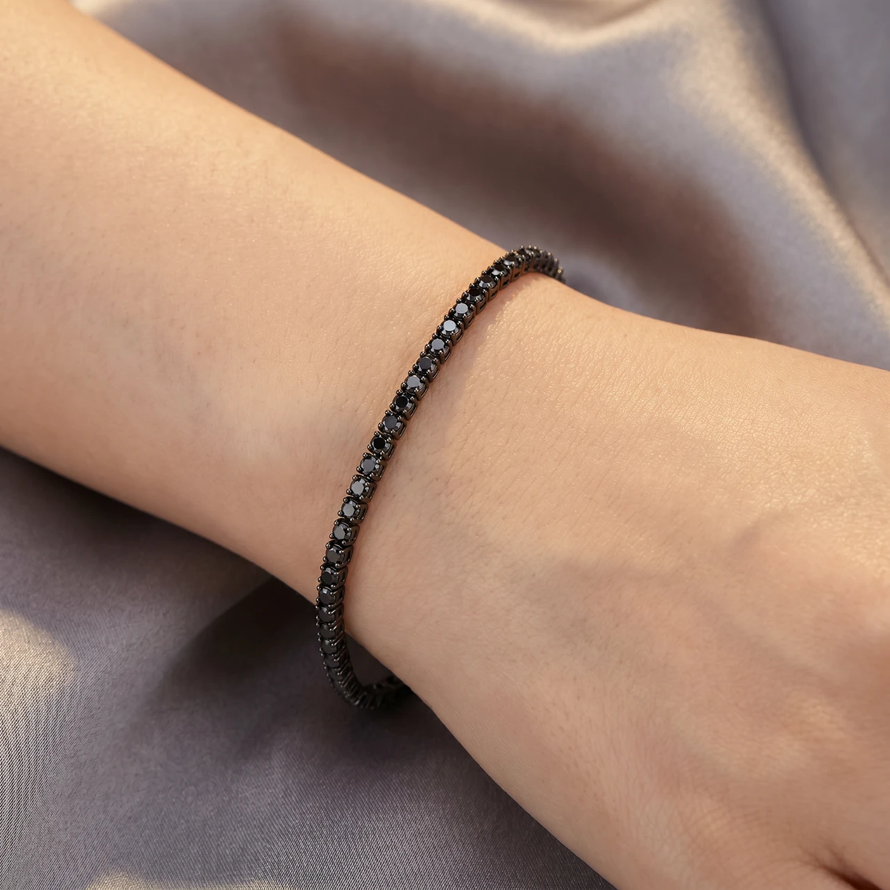 4ct Black Diamond Tennis Bracelet 14K Black Gold 7" (Black, )