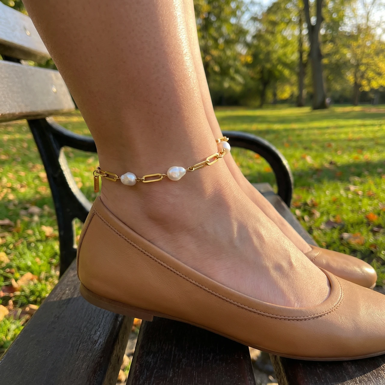 Aviv Anklet 18k Gold Plated 10" 8mm Paperclip and Freshwater Pearl