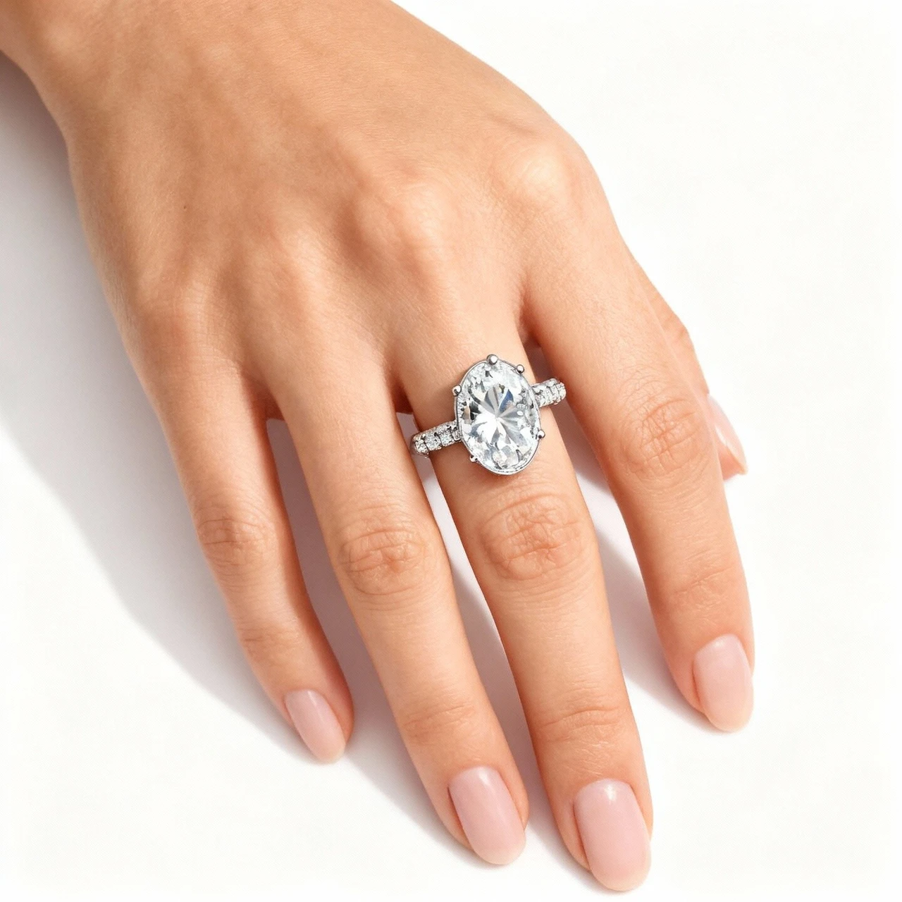 Certified 4Ct Round Cut Diamond Accent Engagement Ring 14k Gold Lab Grown (F-G, VS)
