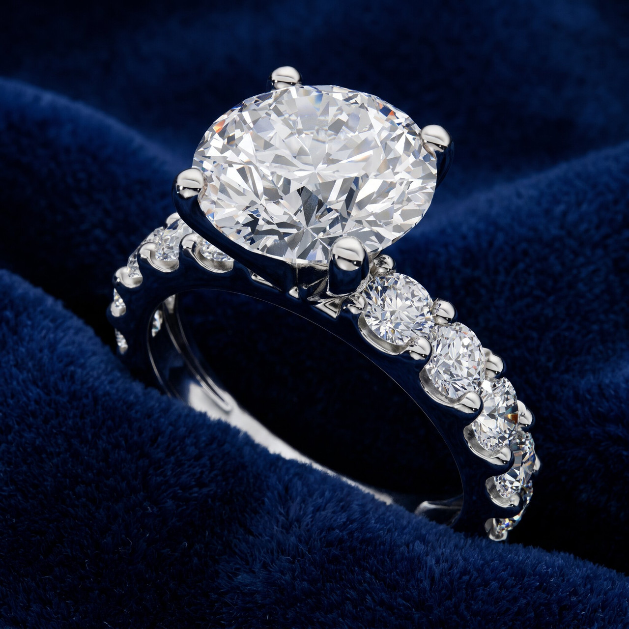Certified 4Ct Round Cut Diamond Accent Engagement Ring 14k Gold Lab Grown (F-G, VS)