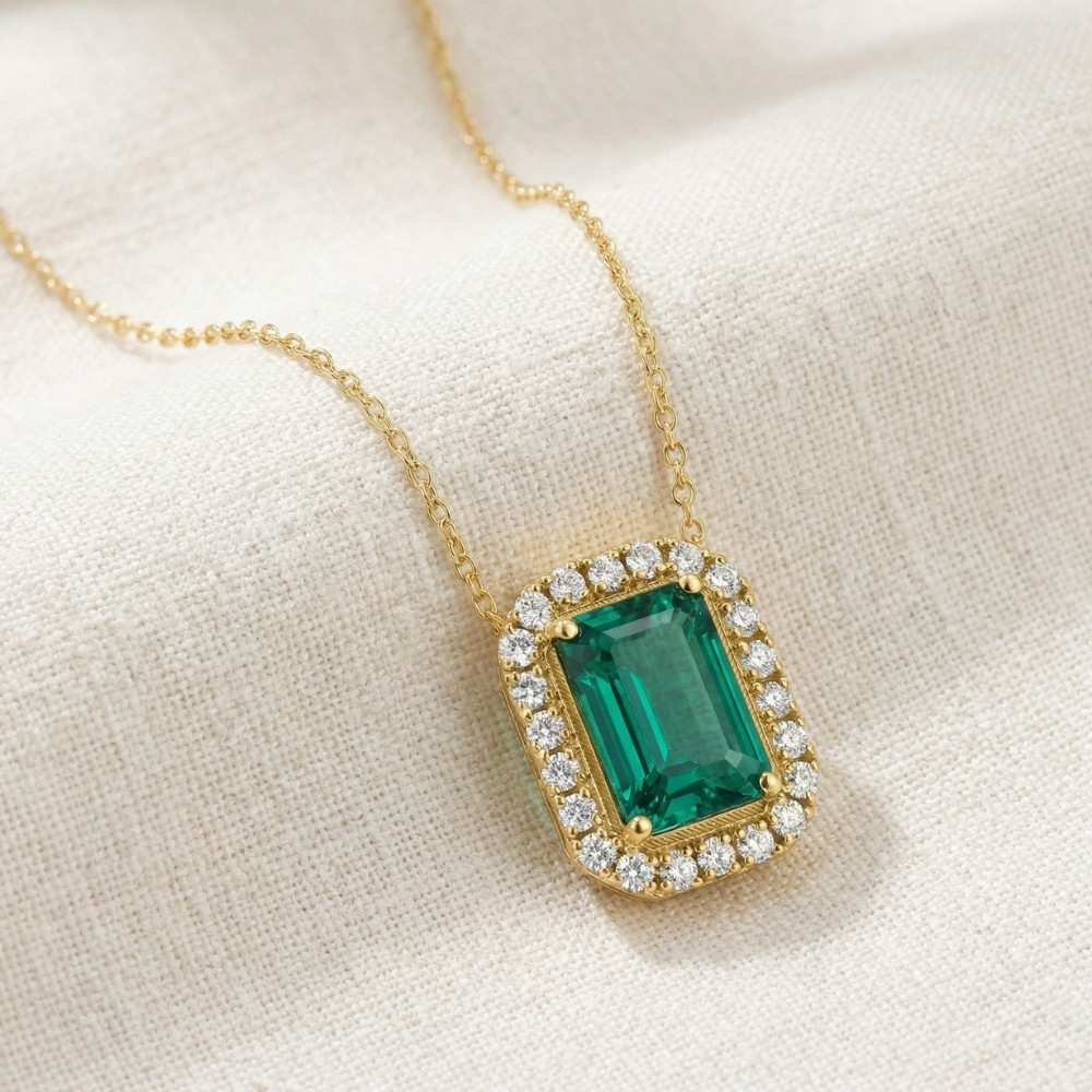 7 1/2Ct Emerald & Diamond Pendant Gold 3/4" Tall 18" Necklace (F-G, VS)