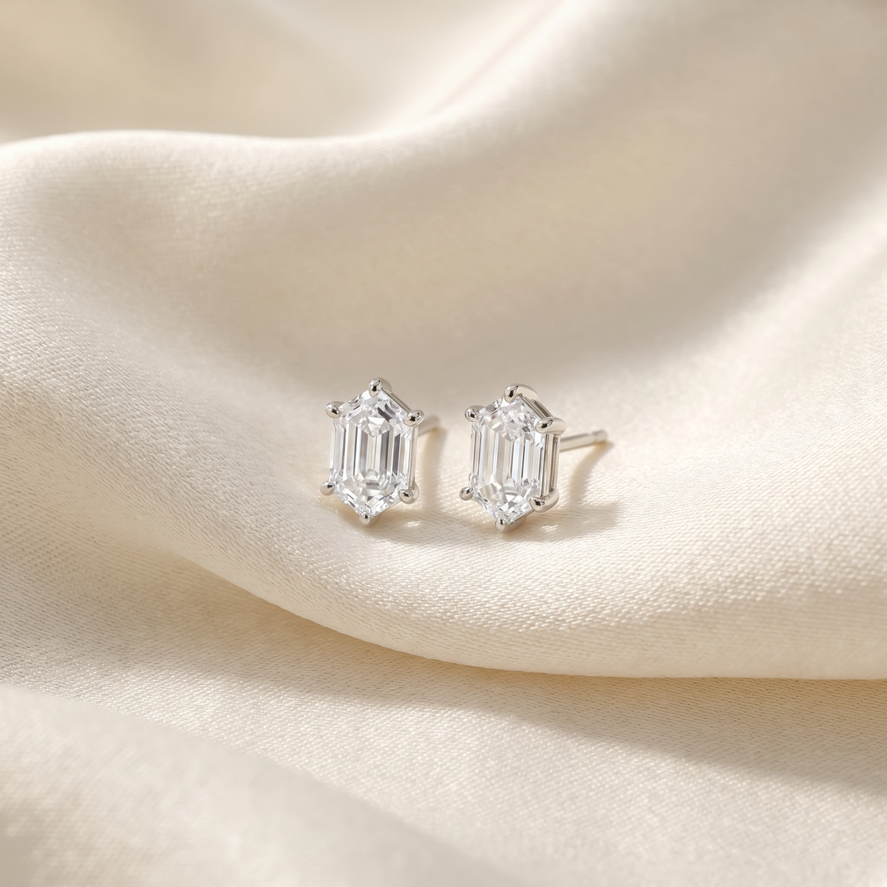 Certified 1Ct TW Long Hexagon Diamond Studs 14k White Gold Earrings Lab Grown (, VS)