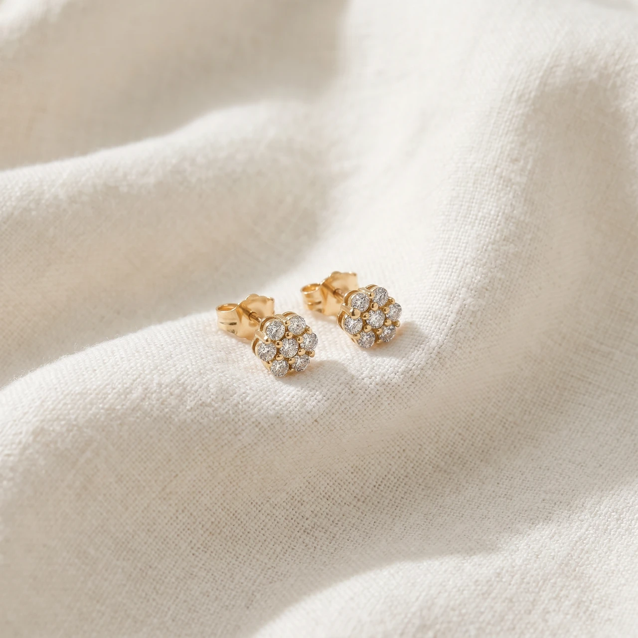 1/8Ct Diamond Studs Womens Earrings 10k Yellow Gold (G-H, I1)