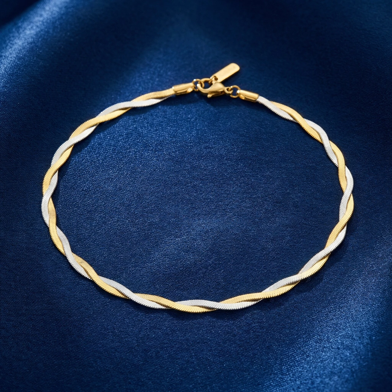 Amina Anklet 18k Mixed Metal 10" 6mm Total Width Herringbone Chain