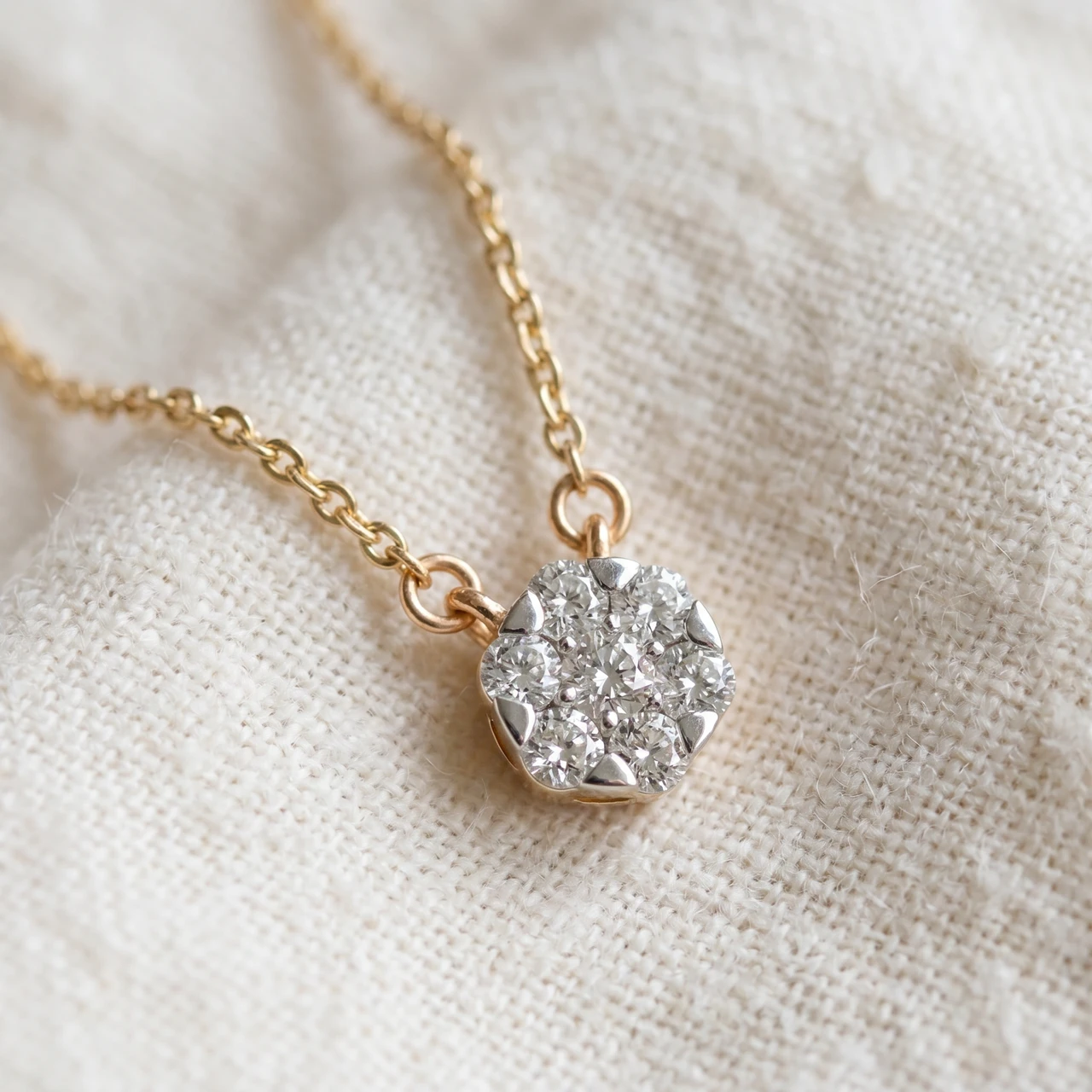 1/4Ct TW Lab Grown Diamond Halo Round Pendant Yellow Gold Women's Necklace 18" (G-H, VS)