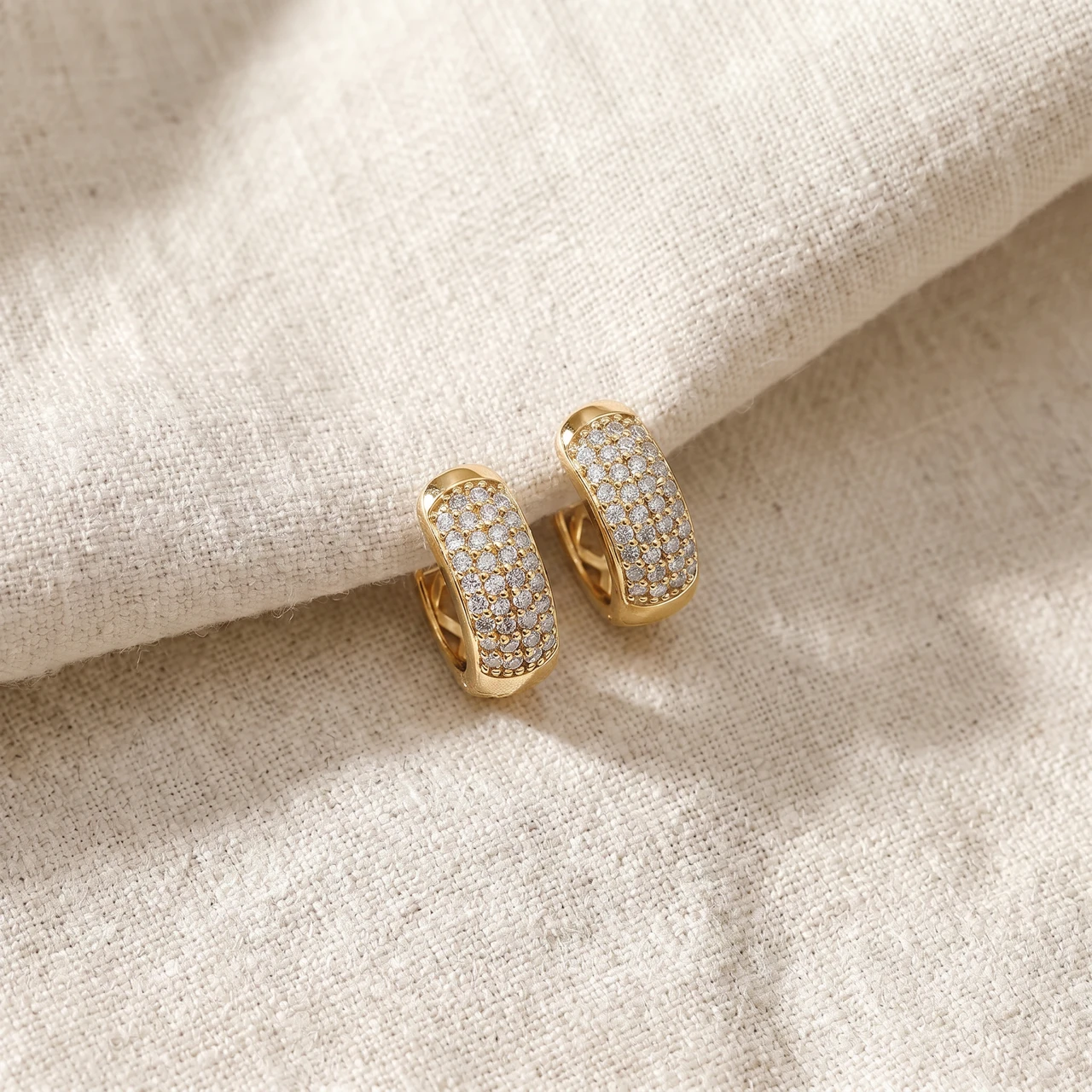 1/4ct Diamond Pave Huggie Hoops Tiny Women's Earrings Yellow Gold 1/3" Tall (G-H, I2-I3)
