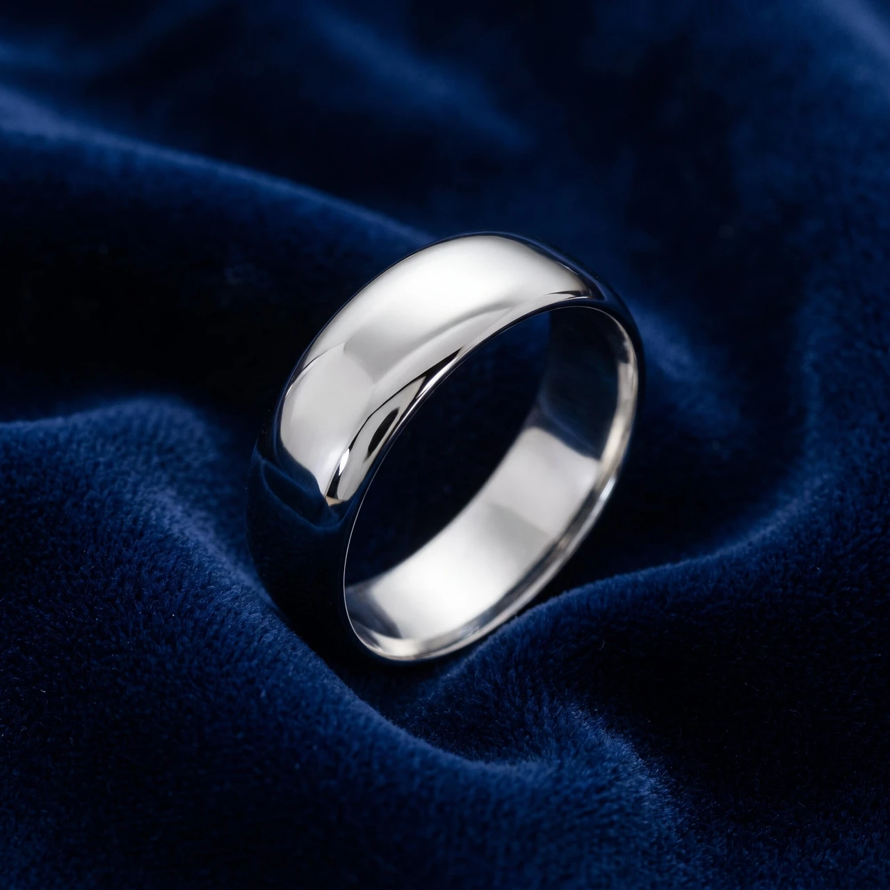 14K White Gold 7mm Plain Mens Wedding Band Ring