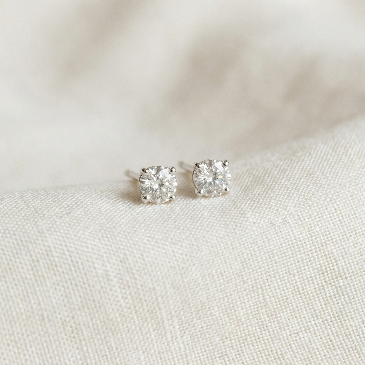Tiny 1/4Ct Round Diamond Small Stud Earrings in 14K White or Yellow Gold Classic Setting (I-J, I2-I3)