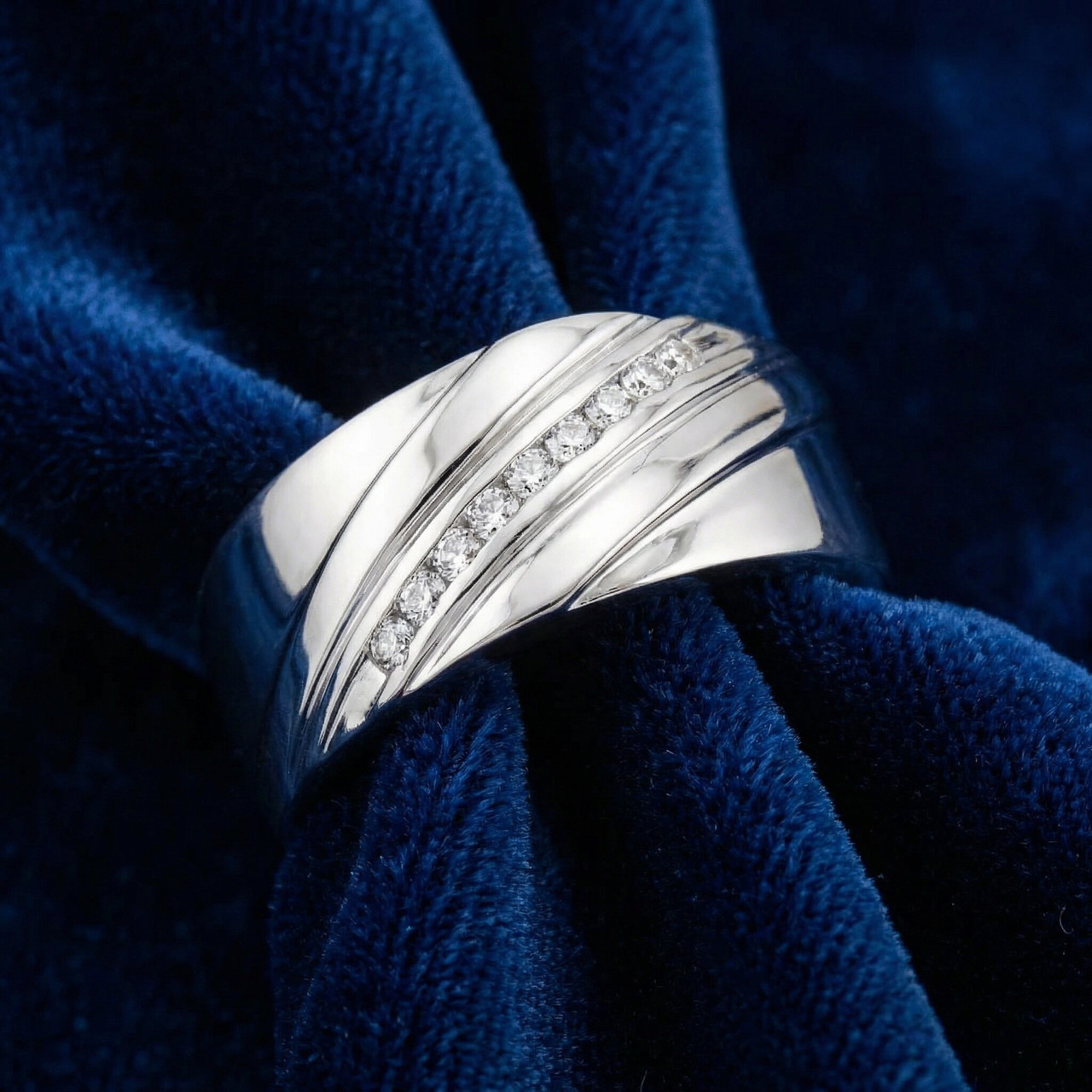 1/6CT Mens Diamond Ring 10K White Gold (H-I, I1)