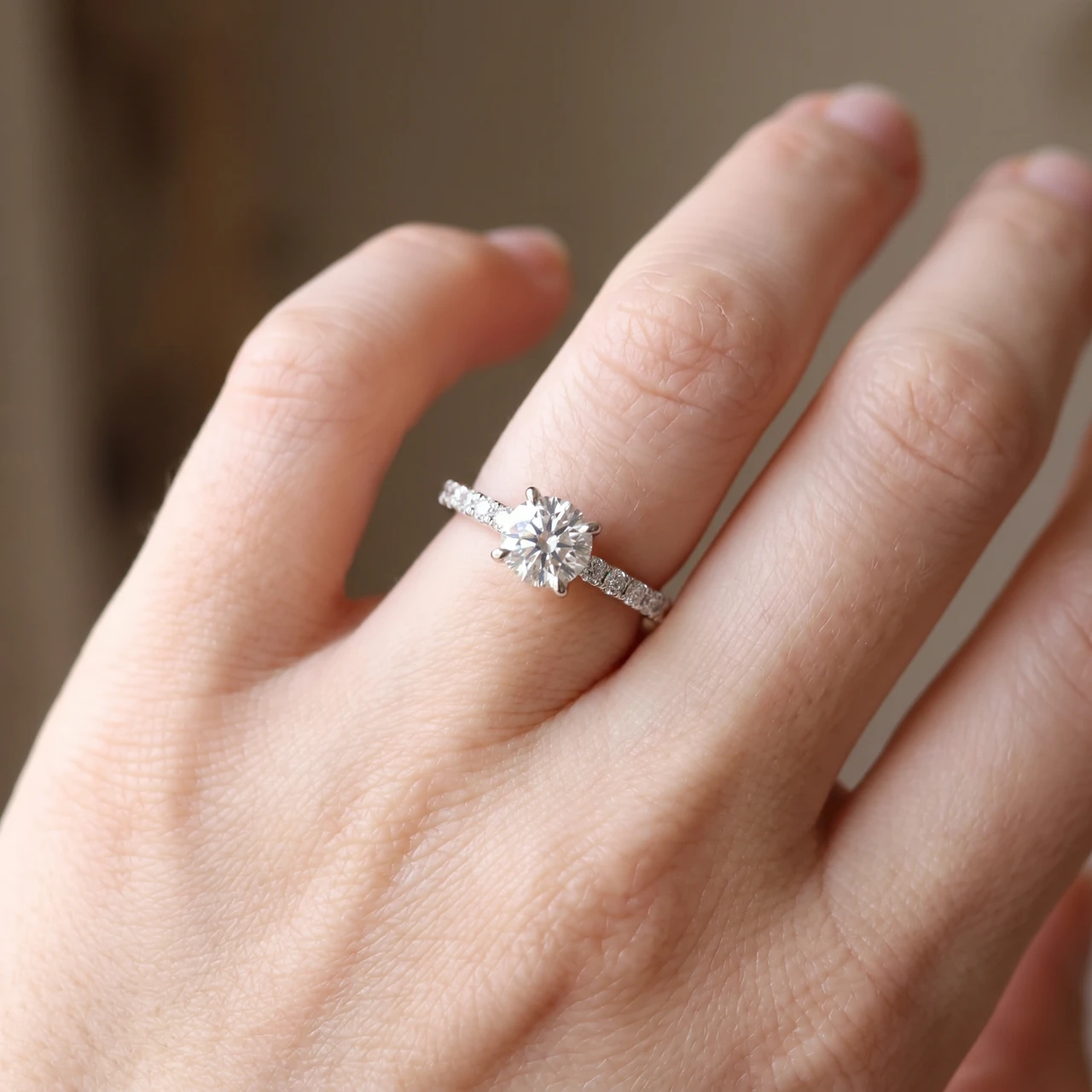 1 1/4 Ct TDW Round Real Diamond Engagement Ring With Side Stones 14k White Gold (G-H, I1)