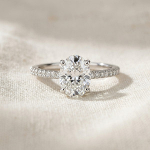 2 1/2Ct Oval Lab Grown Diamond Engagement Ring in 14k White or Yellow Gold (G-H, VS)