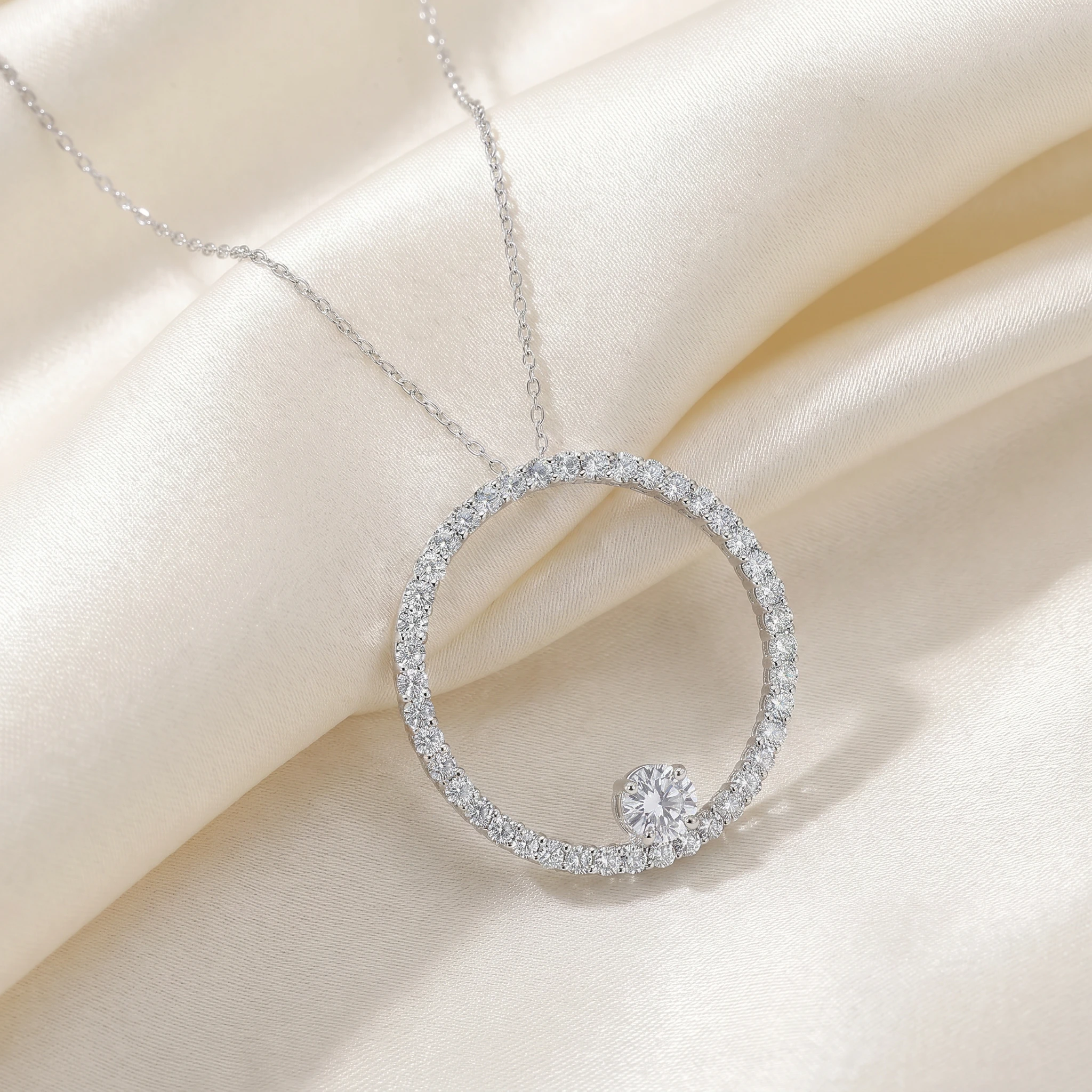 1 1/2ct Circle Of Life Diamond Pendant 14K White Gold (G-H, I1)