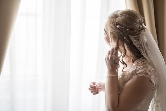 Your Ultimate Guide to Choosing the Perfect Wedding Day Jewelry
