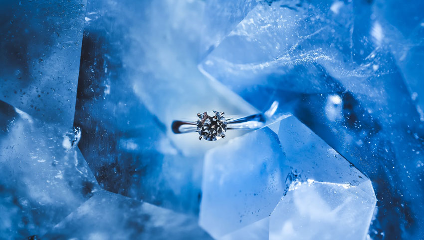 How to Propose on New Years (with the Perfect Diamond Engagement Rings for Women)