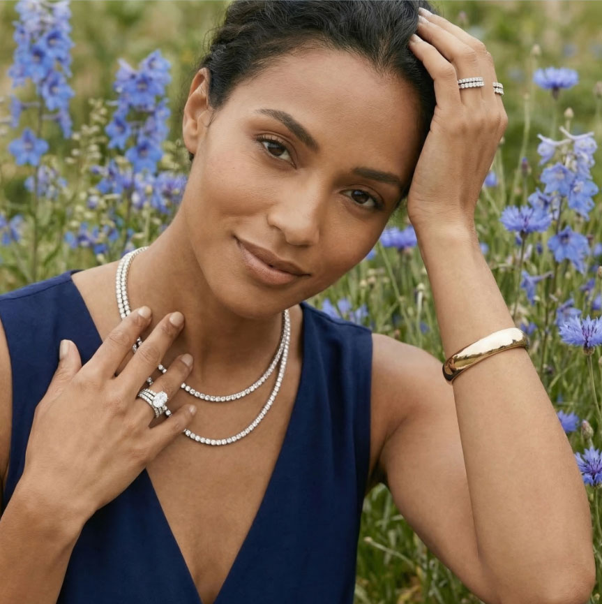 Layered Jewelry Trends Influencers Love