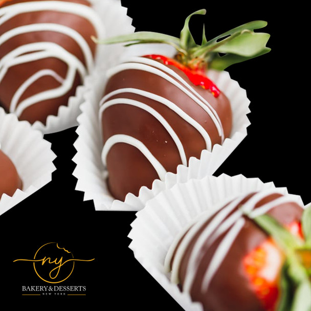 Chocolate Covered Strawberry Box with Mini Marshmallows (12 pcs)