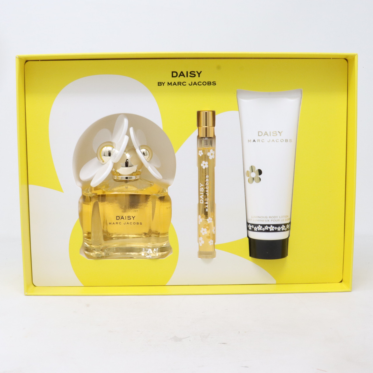 フォーデイズ／化粧品 3セット Marc Jacobs Daisy 3pc Gift Set For Women 100ml EDT + 75ml Lotion +