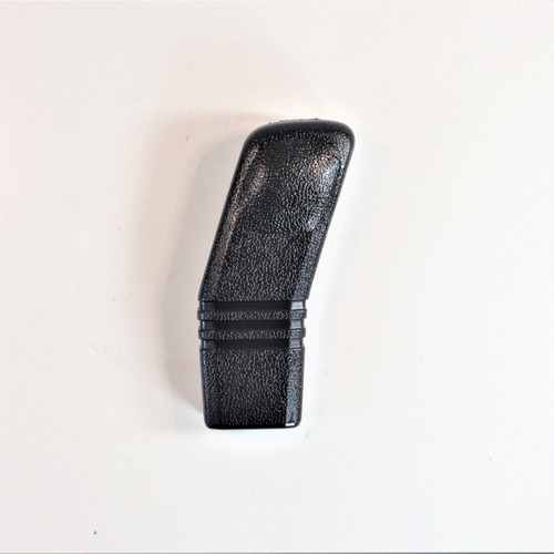 GRIP FOR HYDRAULIC LIFT LEVER ON MAHINDRA TRACTOR (10302444000)