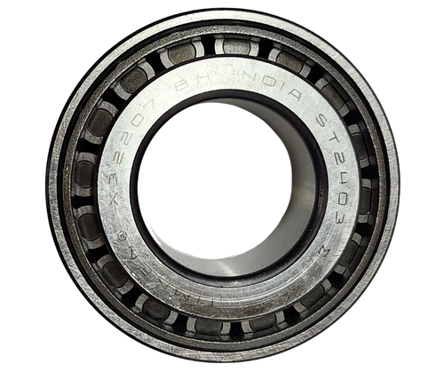 Mahindra 32207 tapered roller bearing E006507923D1 used in the front axle central/axle housing on 4025 4WD, 35/3500/3600 Series compacts, 4540/4550 4WD T4 and 5145/5155 4WD tractors.