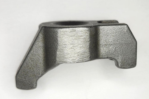 Mahindra nozzle holder clamp 000020571E05 for cylinder head assembly on multiple Mahindra tractor models