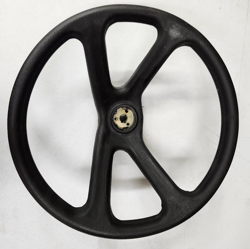Mahindra steering wheel 000060520M02 replaces 000060520M01 E000060520M01 for 4500 5500 6000 6500 4530 5530 6030 6530 5545 5555 5565 5570 power steering tractors.
