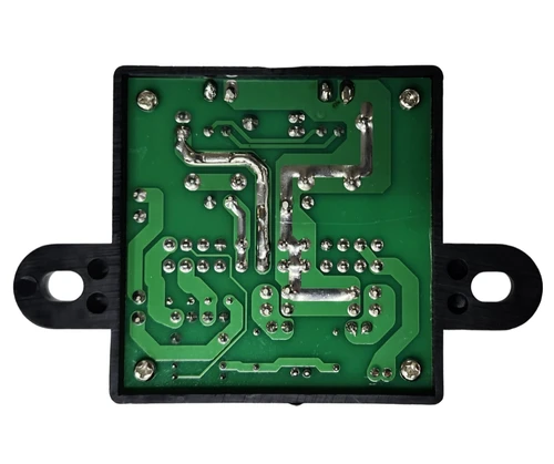 Genuine Mahindra cabin relay box assembly 10017070075, replacing 10017070074, 10017070073, and 10017070072, for mFORCE 100, mFORCE 105, mFORCE 105XL, 9110, and 9125 cab tractors