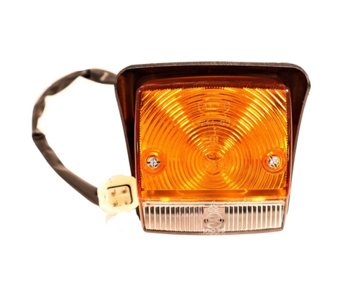 Mahindra front park and turn signal lamp 008000698B91, a square fender‑mounted light assembly that fits both LH and RH sides on selected 3325, 3825, 4025, 4525, 4530, 4500, 5500, 6000, 6500, 5525, 5530, 6525, 6530, 4540, 4550, 4565, 5545 and 5555 tractors.