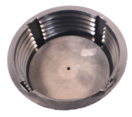 Mahindra fuel tank cap assembly E007515355D92 locking diesel fuel cap for 35 3500 3600 Series tractors including 3535 4035 4535 5035 3540 3550 3640 3650