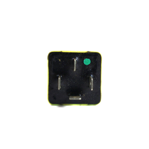 Mahindra head lamp relay 000013066P04 for headlight and scuttle/plough front work lights on 5520 6520 7520 7060 and 8560 tractors