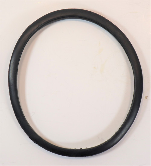 SEAL FOR HEADLAMP ON 3325|3825|4525|5525|6025 MAHINDRA TRACTOR (008000498B1)