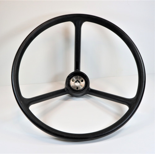Mahindra steering wheel E005556784R2 for 05, 25, 4500 and C Series tractors, including 3505, 4505, 5005, 4025, 4525, 5525, 6025, 6525, 4540, 4550, 4565, C27 and C35, replacing 005556784R1 and E005556784R1.