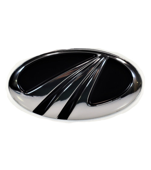 Mahindra metallic M emblem E008004595D1 for 4025 3540 3550 3640 3650 4540 4550 and 4565 tractor hood and radiator grille.