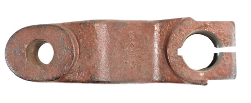 Mahindra arm steering knuckle L.H. 005552862R3 is the left-hand steering knuckle arm used in the power steering knuckles, arms and tie rod assemblies on C27, C35, 4505, C4005 and 5005 tractors, transmitting motion from the steering linkage to the front wheels. On older 485 DI and 575 DI tractors, the corresponding left-hand steering knuckle arm is listed as 005552862R2 in the power steering linkage group and is referenced as an alternate part number for this application.