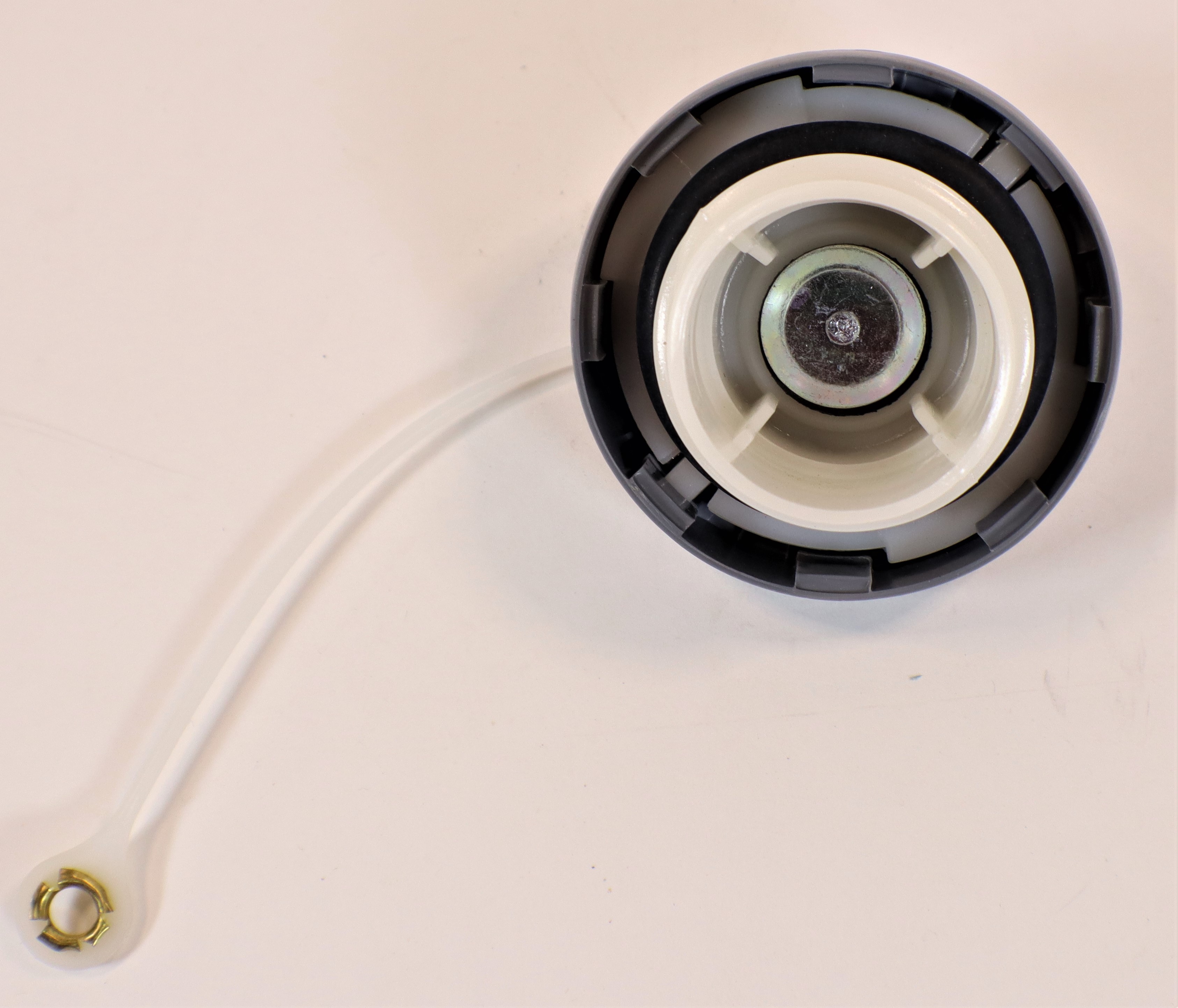 FUEL CAP FOR MAHINDRA TRACTOR (006016137D1)