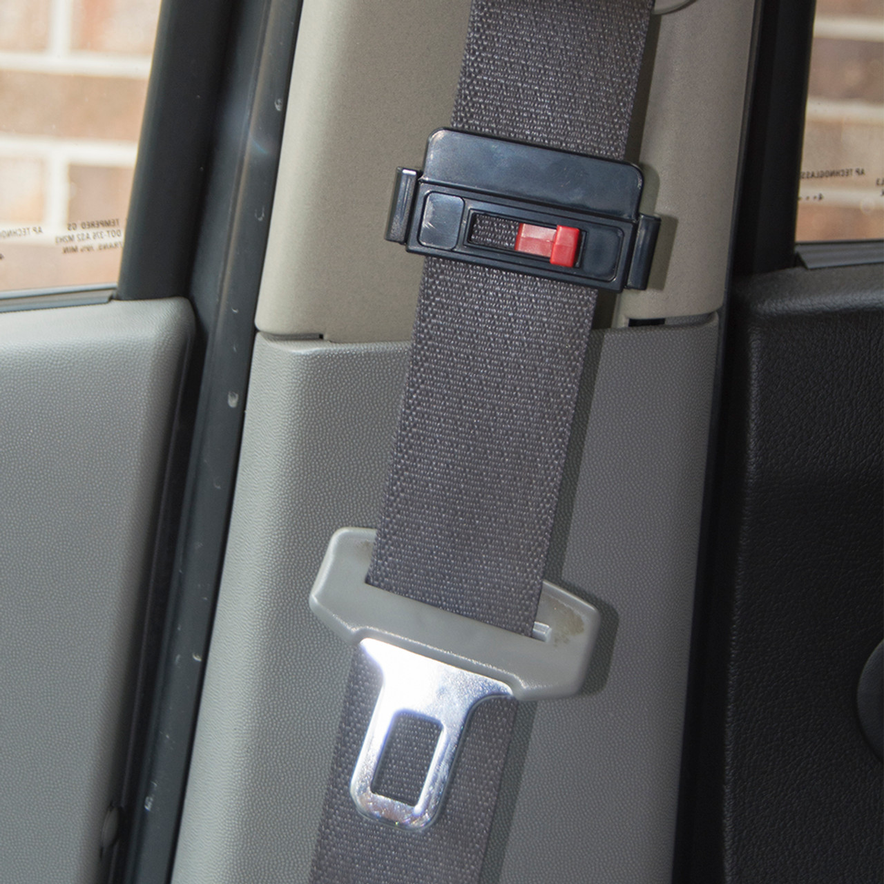 Leoenir Car Seat Belt Clips. 2 Pack Car Seat Belt Adjusters