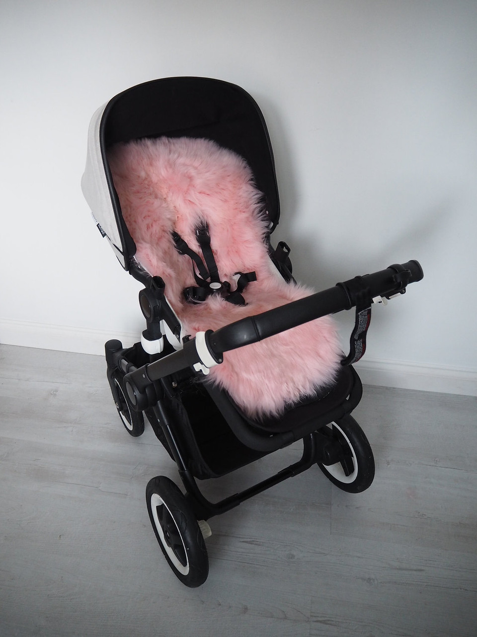 Pushchair deals sheepskin liner