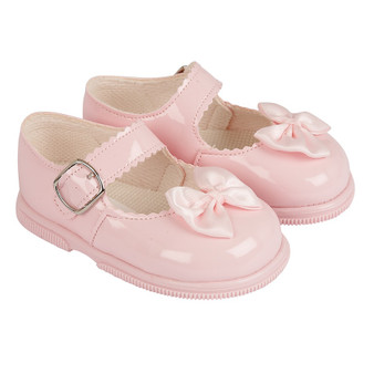 Hardsoled Pink Patent shoes with bow