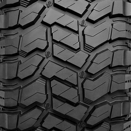 Radar Renegade RT 35x13.50R22LT Radar Renegade RT Hybrid AT/MT 35/13.5/22 Tire RASYTH0103