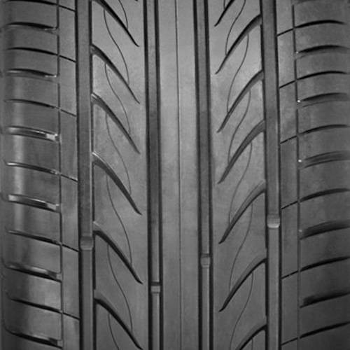 Delinte D7 Thunder 235/30ZR22 Delinte D7 Thunder Performance 235/30/22 Tire 841623100940