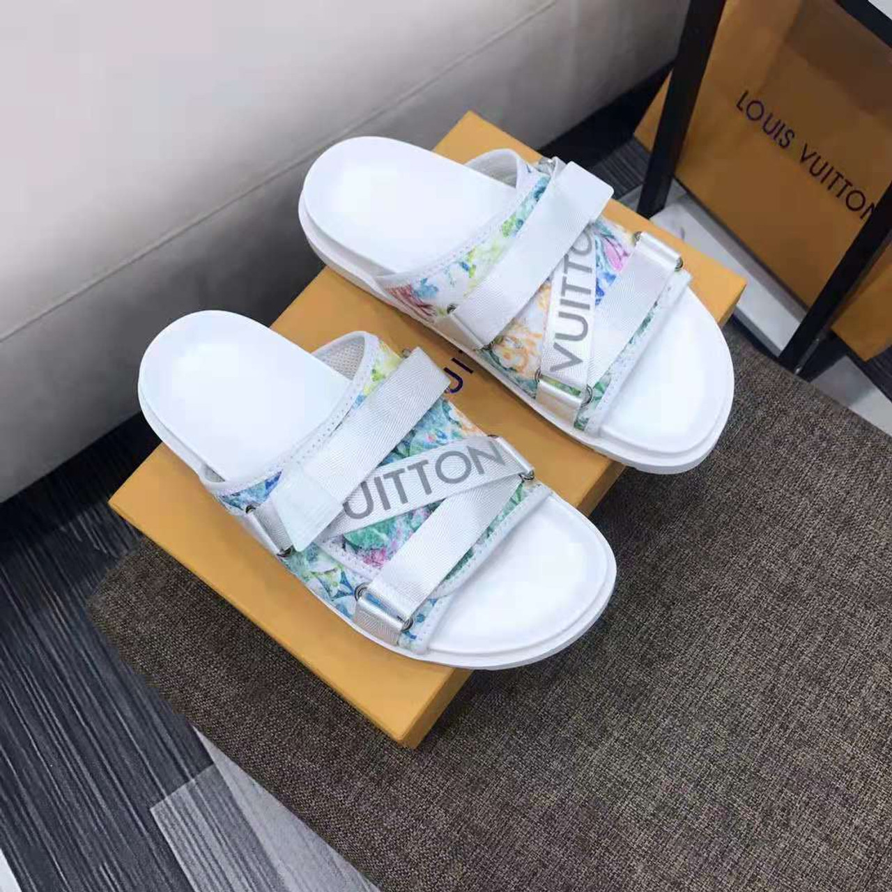 Look at these Super Cute Louis Vuitton Summer Sandals Slides Flip Flops  DHGate Replicas. Many Colors Available. Custom/Private link available. Must  have 10+ Karma. Get them now. : r/DHGateRepLadies