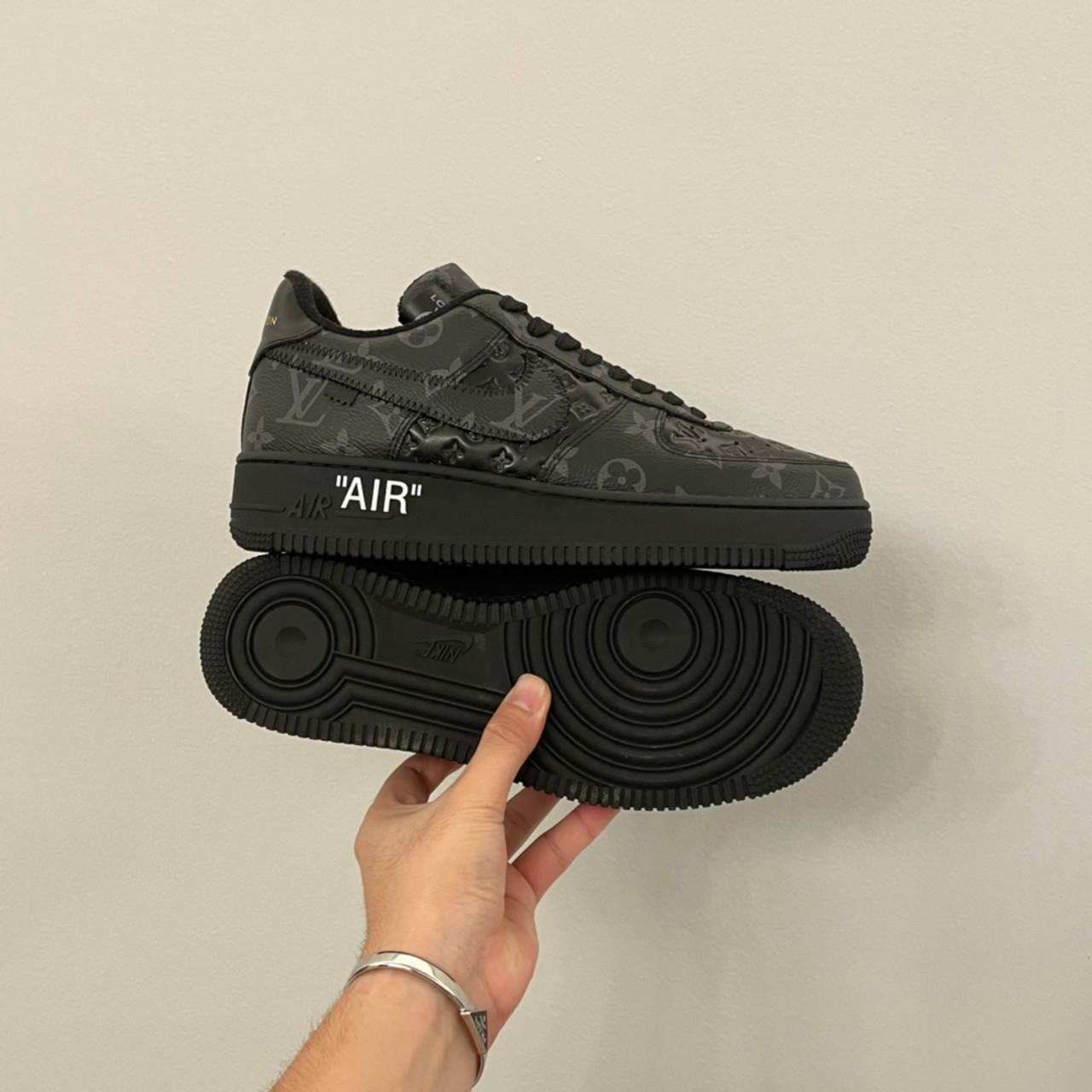 SiteSupply on X: Louis Vuitton x Nike Air Force One Black/Black 🥷 📸  r1ckys_collection (IG)  / X