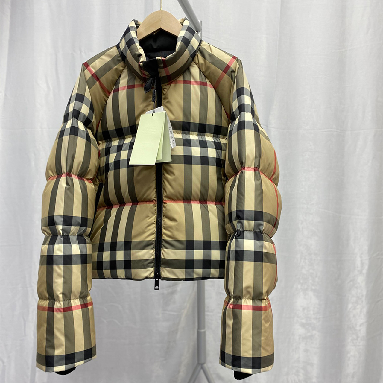 Real vs fake Burberry jacket. How to spot good replica Burberry down  jackets and vests 