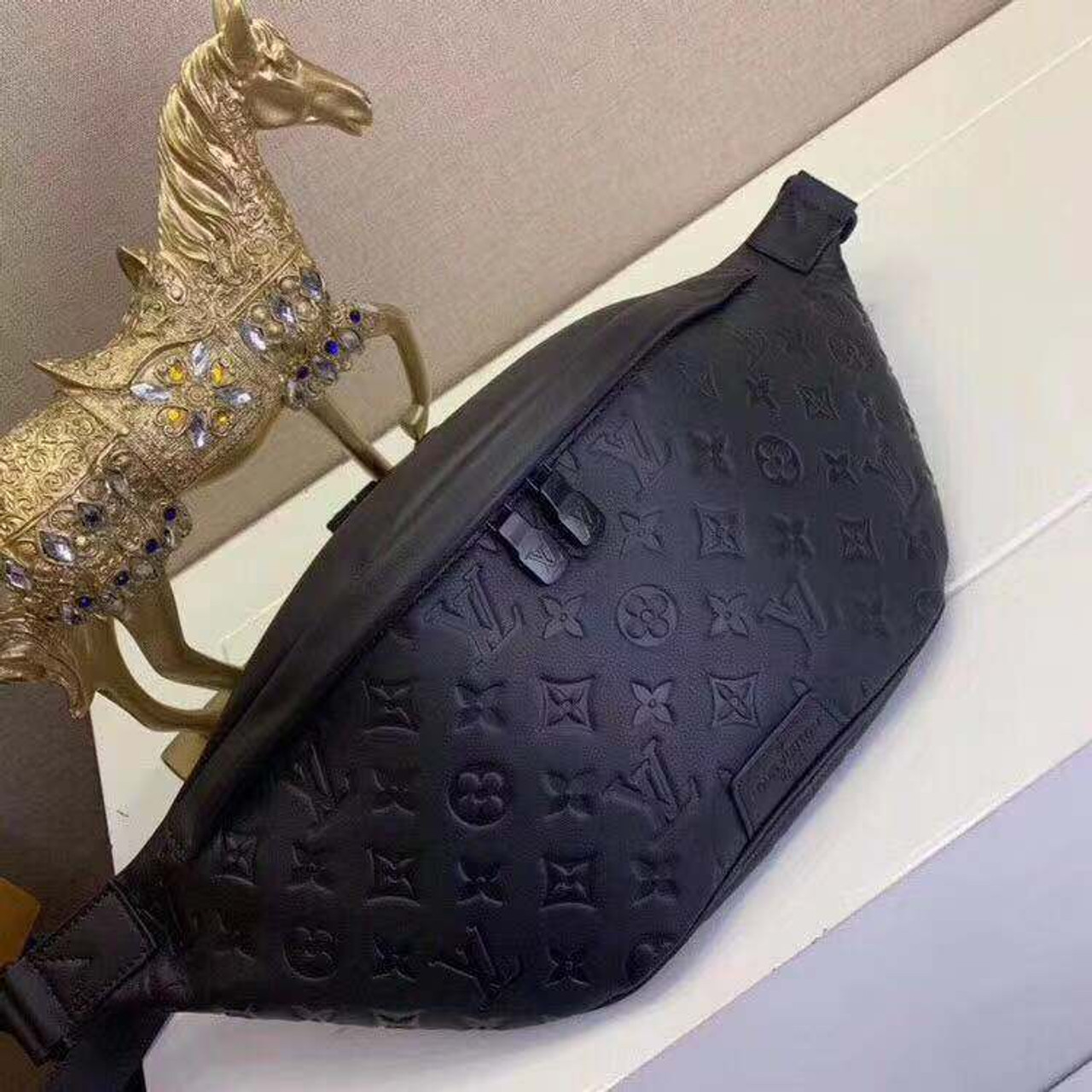 Replica Louis Vuitton Discovery Bumbag In LV Graffiti Canvas M21397