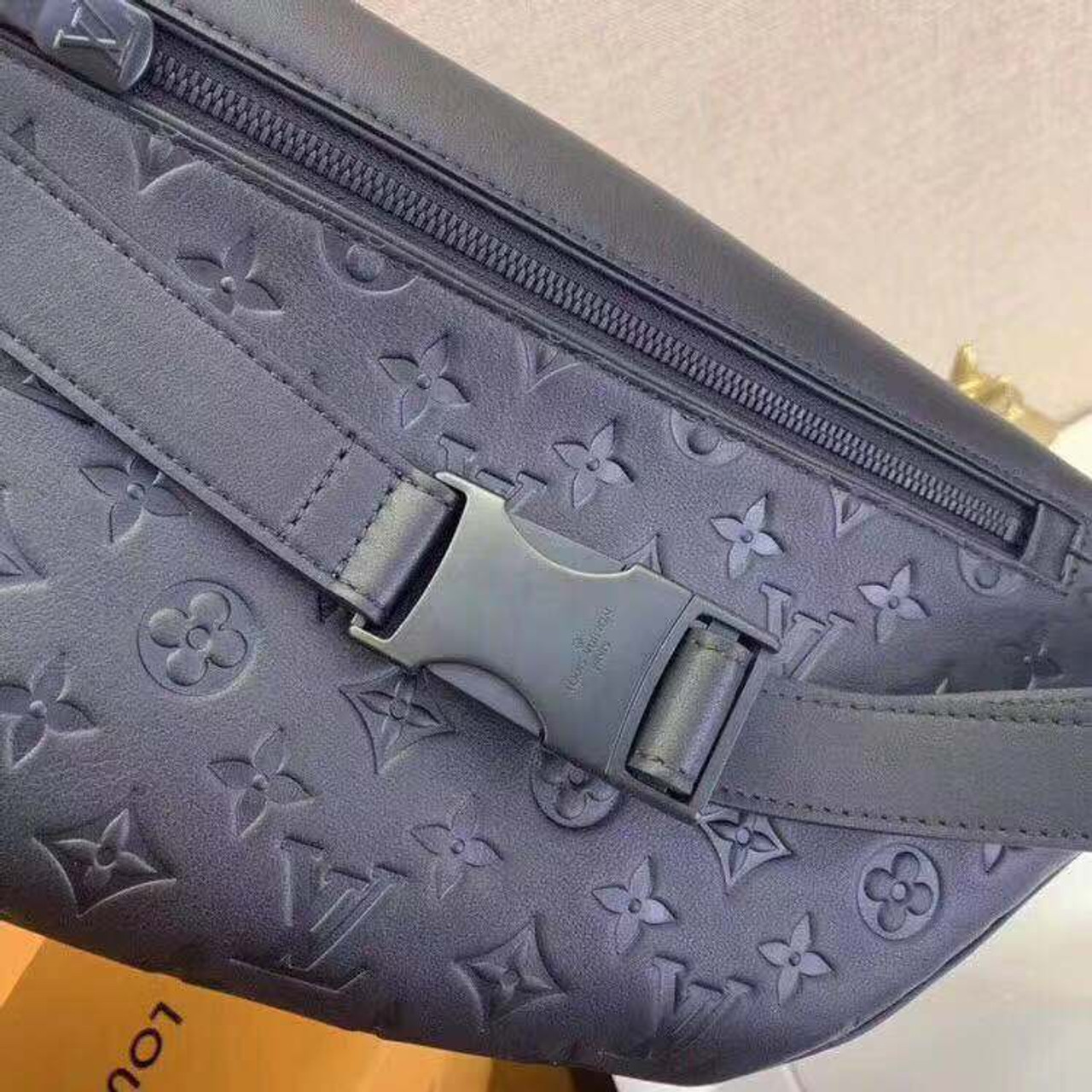 Replica Louis Vuitton Discovery Bumbag PM M46036 for Sale